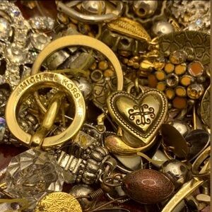 4 LB CURATED Jewelry Bundle lot\ gold silver pearls rhinestones gemstones